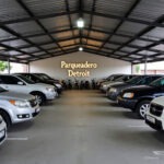 PARQUEADERO DETROIT